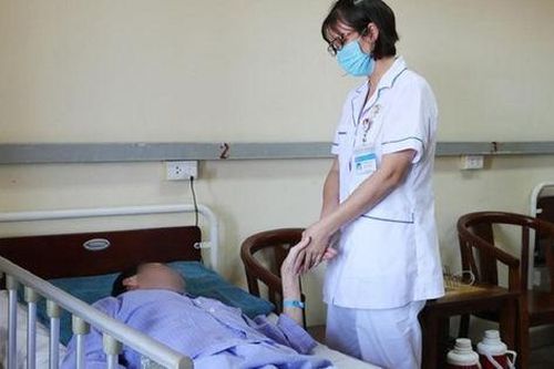 Sốc nhiễm khuẩn nguy kịch do nghiện rượu