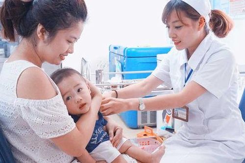 Bộ Y tế thông tin về 21 trường hợp tai biến nặng sau tiêm chủng