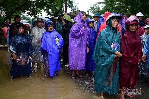 Dự báo thời tiết 26/10: Miền Trung mưa liên tục, 'nín thở' chờ bão Molave