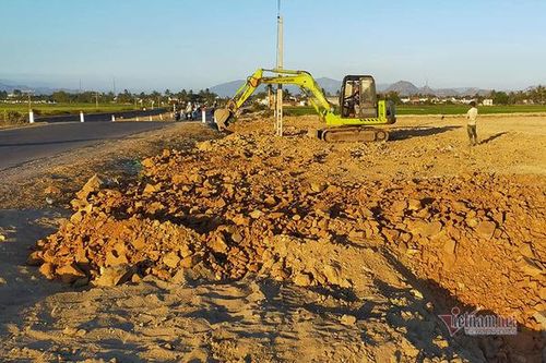 Bị xử lý, doanh nghiệp vẫn bất chấp phân lô bán nền trên đất nông nghiệp
