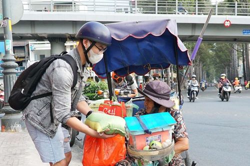 Giảm nghèo ở Thành phố Hồ Chí Minh: Điểm sáng giữa đại dịch COVID-19