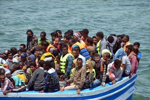 Đắm thuyền ngoài khơi Libya khiến 11 người di cư thiệt mạng