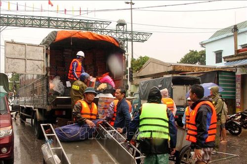 Ít nhất 150.000 người dân miền Trung cần hỗ trợ lương thực khẩn cấp