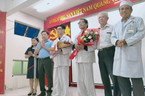 Bệnh viện Nguyễn Trãi ghép giác mạc cho 2 bệnh nhân từ người hiến tặng