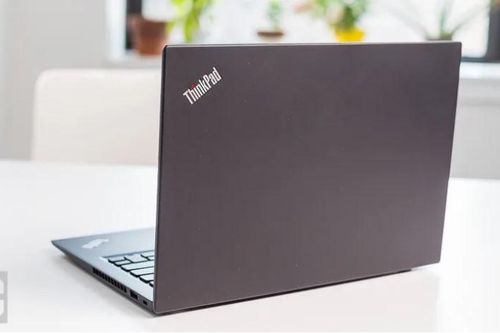 ThinkPad T490s vs ThinkPad X1 Carbon Gen 8: Đẹp, mỏng nhẹ, tinh tế