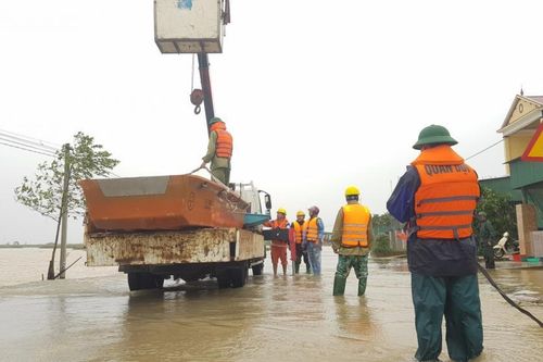 Hà Tĩnh: Nước rút đến đâu, khắc phục điện đên đó