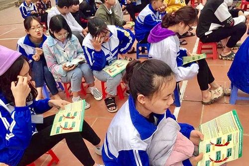 Hơn 1.000 học sinh huyện Mường Ảng được tuyên truyền, phổ biến Luật Giao thông đường bộ
