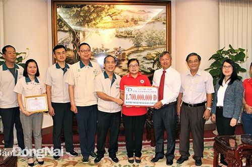 Tiếp nhận hơn 10,7 tỷ đồng ủng hộ đồng bào các tỉnh miền Trung
