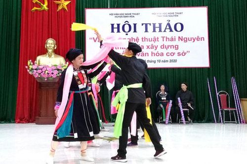 Hội thảo chuyên đề 'Văn học nghệ thuật tham gia xây dựng đời sống văn hóa cơ sở'
