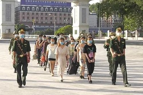 Trung Quốc trao trả 23 công dân nhập cảnh trái phép