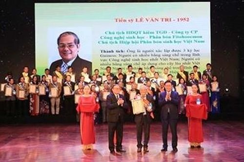 Cụm sáng chế về sản xuất tinh dầu sả được thương mại hóa, giúp nâng cao thu nhập cho người trồng