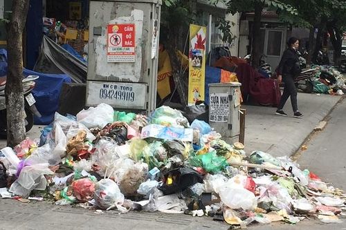 Hà Nội 'nóng' vì...rác!