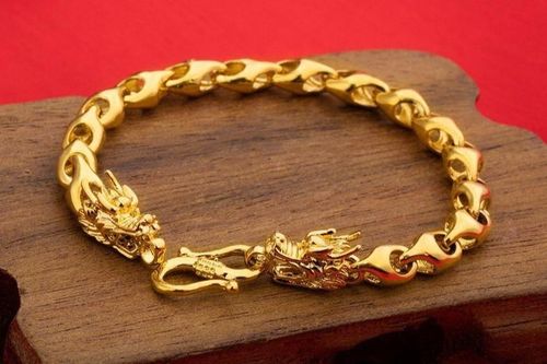 5 lần dùng vàng giả lừa chủ tiệm kim hoàn ở TP.HCM