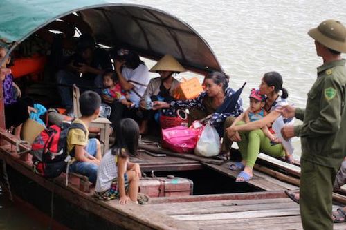 Hoàn thành sơ tán gần 570.000 người dân ứng phó bão số 9 trước 19 giờ hôm nay