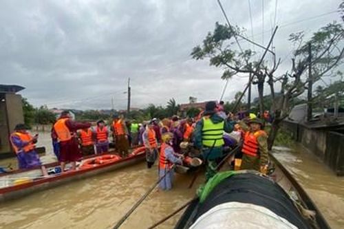 Vận động quyên góp và hỗ trợ đồng bào lũ lụt cần đúng quy định và thiết thực