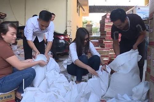 San sẻ yêu thương tới miền Trung ruột thịt