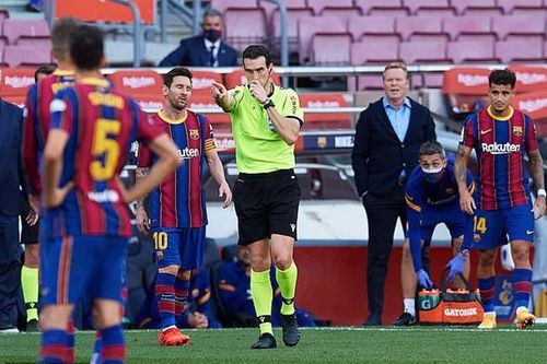 Barca nổi xung trước thông tin về trọng tài trận Siêu kinh điển