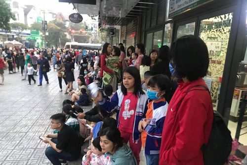 Cháy tại tầng cao chung cư Linh Đàm vào sáng sớm