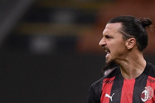 Ibrahimovic lập cú đúp, Milan cưa điểm siêu kịch tính với Roma