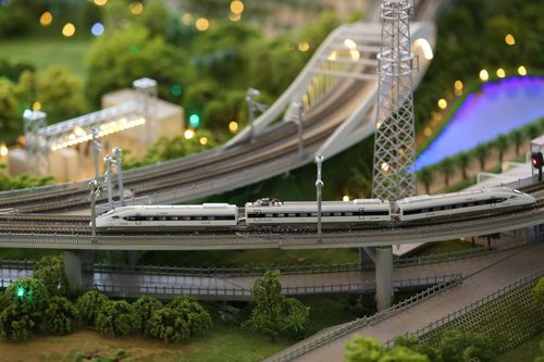 Thái Lan chi 1,6 tỷ USD mua thiết bị đường sắt cao tốc của Trung Quốc