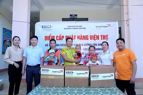 Bàn giao 4.252 sản phẩm vi chất dinh dưỡng