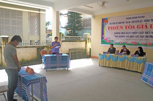 Học sinh Pleiku 'Nói không với bạo lực học đường'