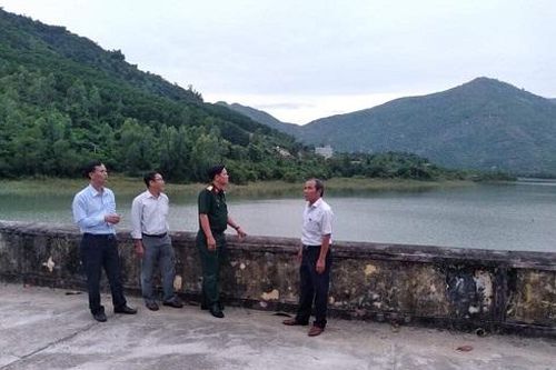 Diên Khánh: Đảm bảo an toàn cho các hộ dân ở khu vực trũng thấp, vùng có nguy cơ sạt lở