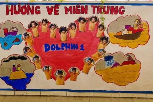 Trường mầm non Vạn An gây quỹ ủng hộ đồng bào miền Trung