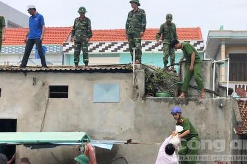 Miền Trung căng mình trước giờ cơn cuồng phong Molave đổ bộ
