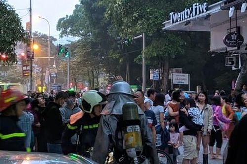 Hà Nội: Cháy căn hộ ở chung cư HH Linh Đàm, cư dân tá hỏa di tản lúc rạng sáng