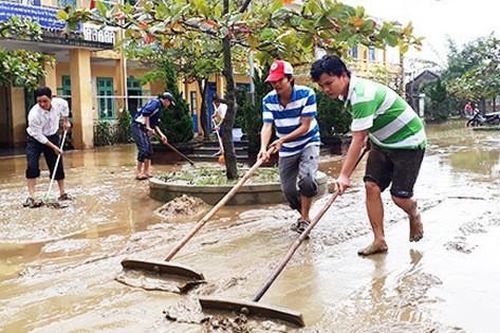 Học sinh Khánh Hòa nghỉ học ngày 28/10 để tránh bão số 9