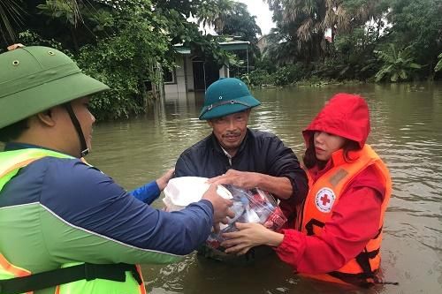 Phát động chiến dịch nhắn tin 'Vì đồng bào vùng lũ'