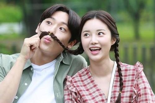 Khi '18 Again' có quá nhiều cặp đôi đáng yêu, bạn sẽ 'chèo thuyền' nào?