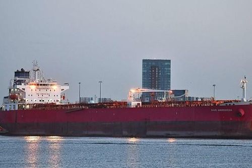Đặc nhiệm Anh giải cứu thủy thủ đoàn tàu chở dầu bị khống chế trên biển Manche