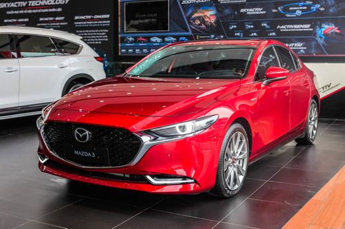 Chi tiết Mazda3 phiên bản kỷ niệm 100 năm vừa về Việt Nam