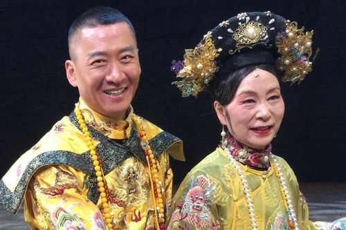 'Phúc Nhĩ Khang' Châu Kiệt trở lại showbiz sau 5 năm