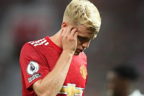 HLV Solskjaer trấn an CĐV MU về Van de Beek