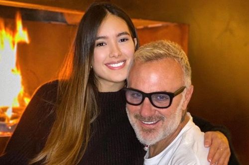 Triệu phú Gianluca Vacchi và bạn gái chào đón con gái đầu lòng