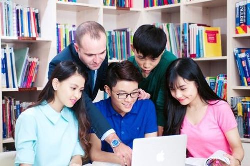 Khơi thông chính sách, tạo cơ chế đầu tư vào giáo dục