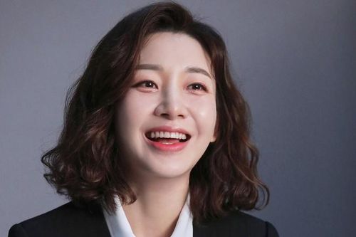 Xinh đẹp, tài năng, nhưng tình duyên của Lee Ah Hyun lận đận, 3 lần đổ vỡ hôn nhân