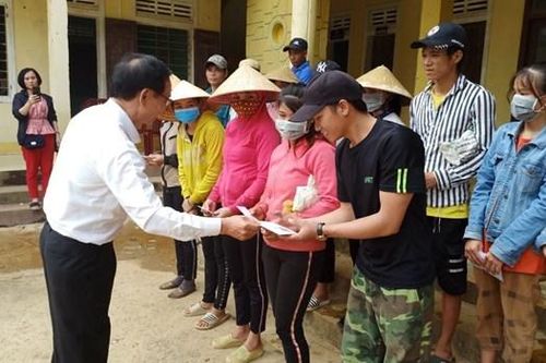 Cơ quan Trung ương Hội Nhà báo Việt Nam quyên góp và hỗ trợ kịp thời đồng bào lũ lụt