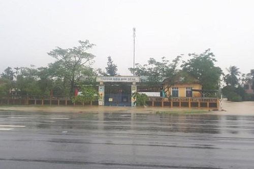 Thừa Thiên Huế tiếp tục cho học sinh nghỉ học phòng tránh bão số 9