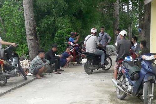 Khởi tố đối tượng dùng súng bắn chết bạn nhậu vì đòi về sớm