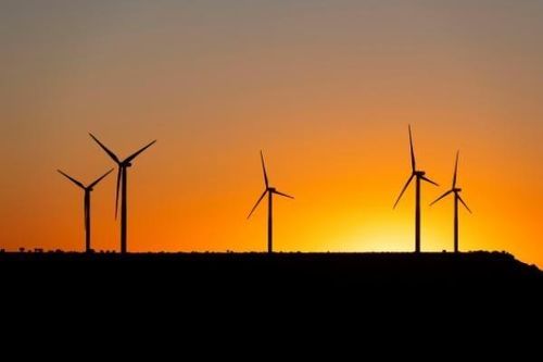 Cuộc chiến cổ phiếu: ExxonMobil với NextEra Energy, cuộc chiến giữa năng lượng cũ và năng lượng mới