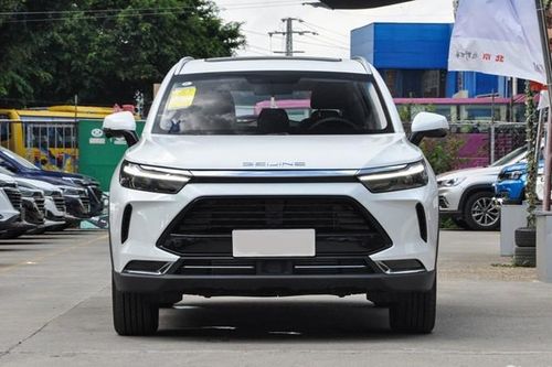 Ô tô Trung Quốc rẻ và đẹp nhưng có đáng tin để mua?