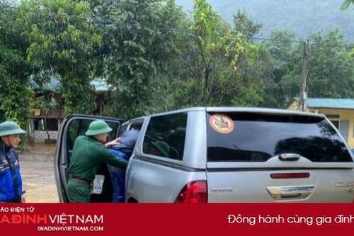 Vượt hơn 100km đường rừng đưa sản phụ đi sinh giữa mưa bão