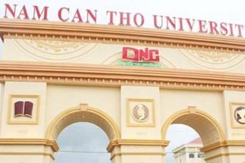 Mỗi sinh viên phải đóng tiền để trường ...trồng cây xanh!?