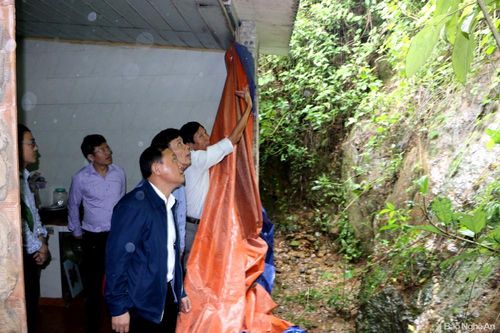 Thành phố Vinh kiểm tra các điểm sạt lở và nguy cơ ngập úng cao do hoàn lưu bão số 9