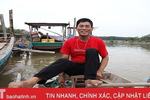 Ngư dân Hà Tĩnh kể chuyện đưa thuyền lên đồng bằng cứu hộ trong trận lũ lịch sử