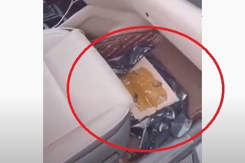 Clip: Vừa mở cửa xe sau 10 ngày gửi tại bãi, chủ ô tô 'sởn gai ốc' khi phát hiện thứ này bên trong